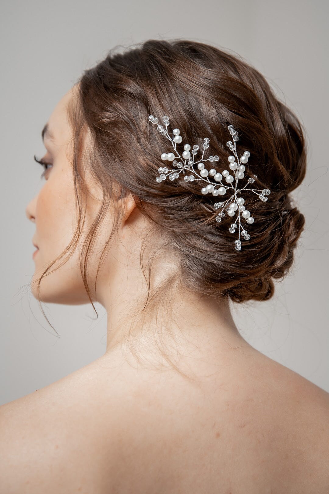 Set of 2 silver coloured hairpins with pearls