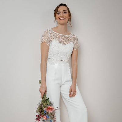 Dresscode: Was zieht man als Hochzeitsgast zur standesamtlichen Hochzeit an?