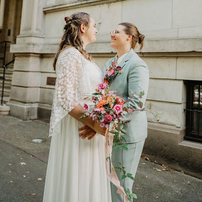 Traumhafte Hochzeit von unserer Regenbogen-Braut Lina