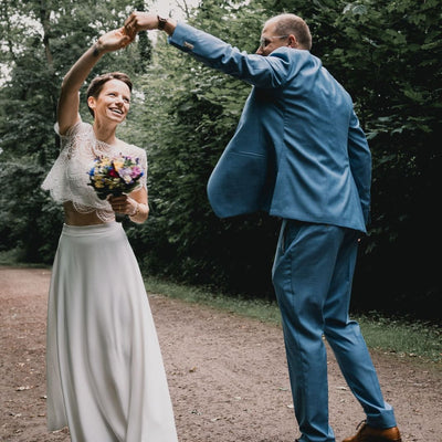 Hochzeitsoutfit mit Vintage Spitzentop von Eva