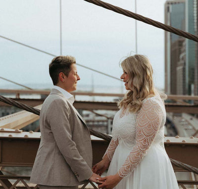 Urbane Hochzeit von zwei Bräuten in New York