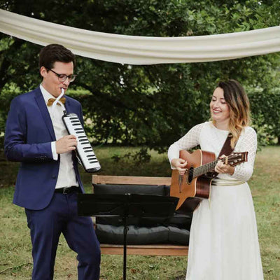 Hochzeit auf dem Land mit Live-Musik von Susann und Martin