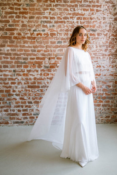 Braut Cape aus Softtüll mit Schleppe – Niamh noni