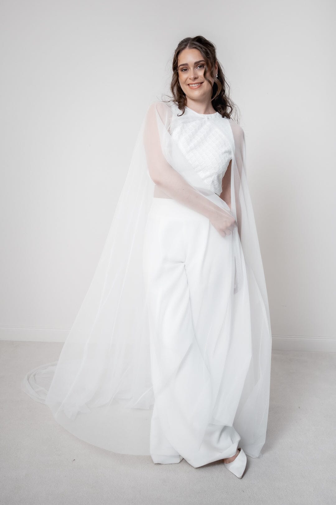 Braut Cape mit langer Schleppe – Oriana noni