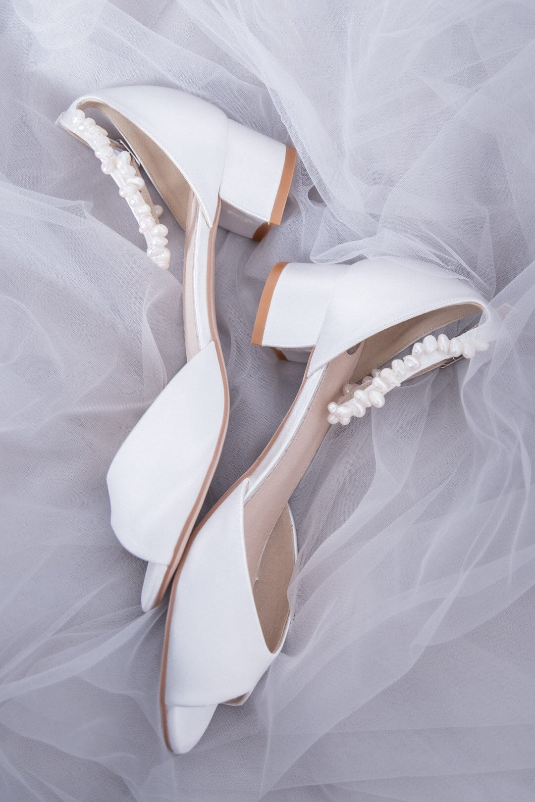 Braut Peeptoes mit Perlen – Fiona Ivory Satin | The Perfect Bridal Company