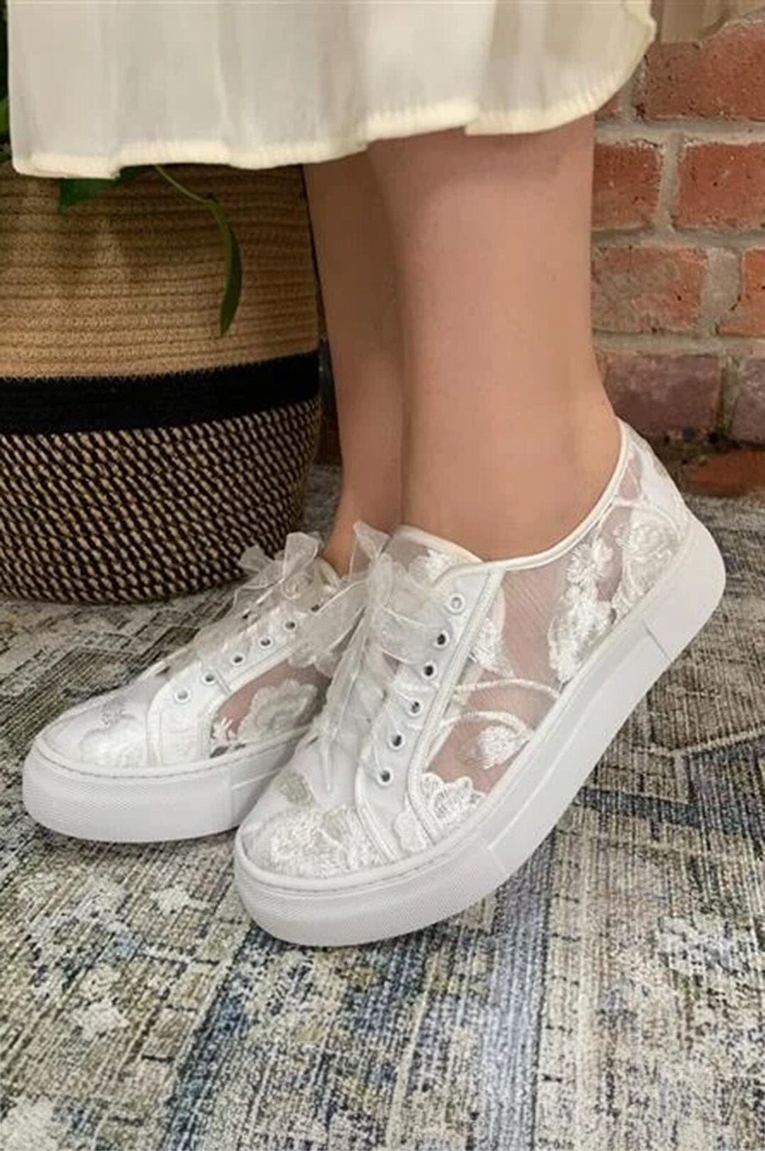 Sneakers mit Blütenmuster – Codie Ivory The Perfect Bridal