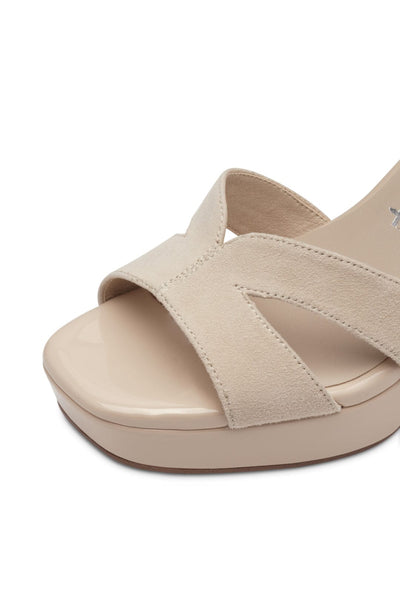 Hohe Plateau-Sandaletten in Nude – Tamaris