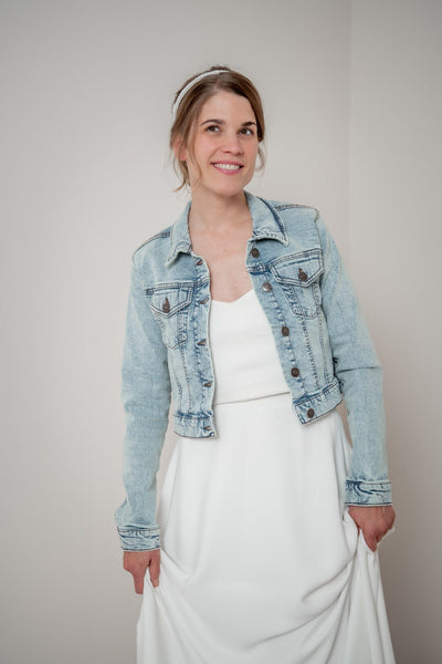 Kurze Braut Jeansjacke mit Knopfleiste