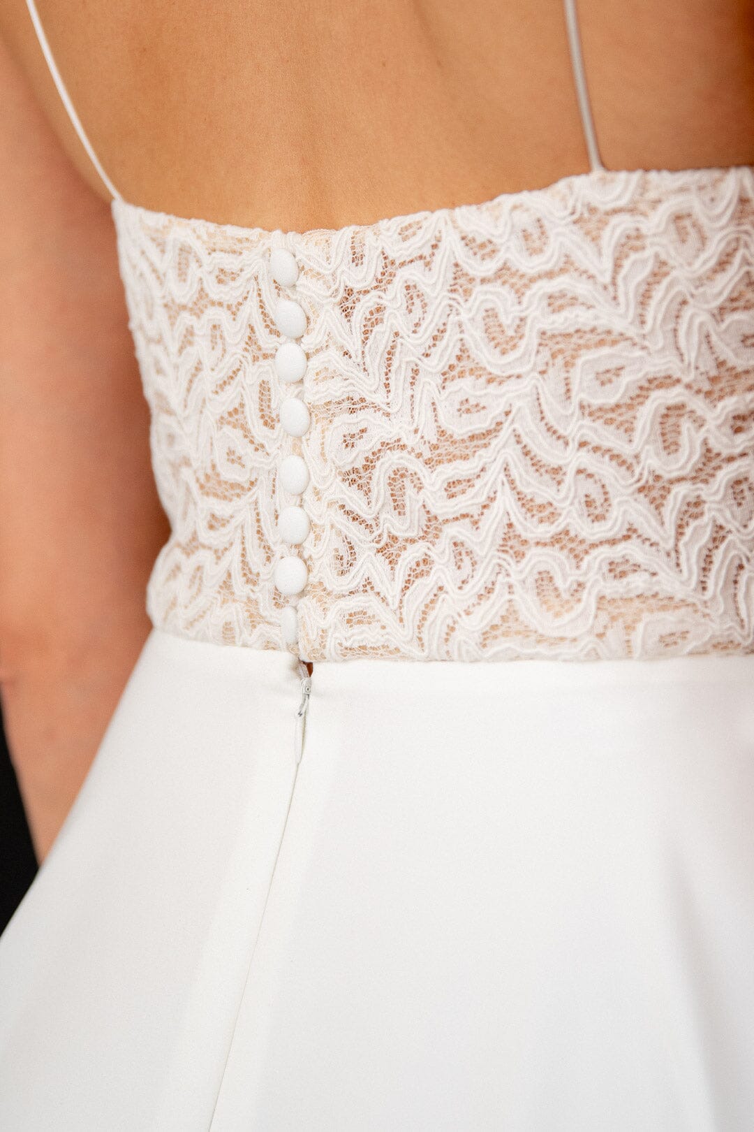Kurzes Brautkleid mit dünnen Trägern – Junia noni One