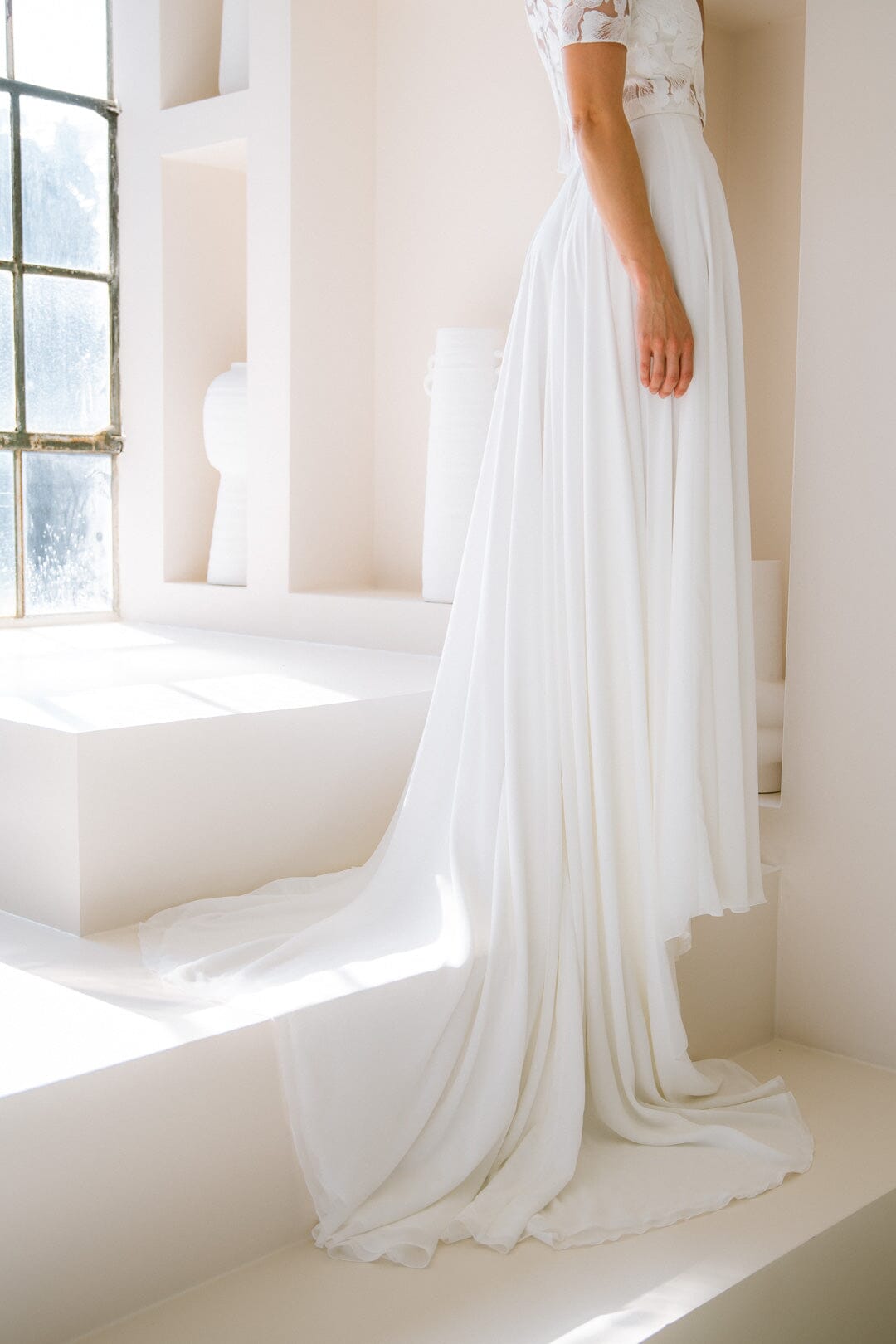 Langer Chiffonrock mit Schleppe – Nemy noni Selected