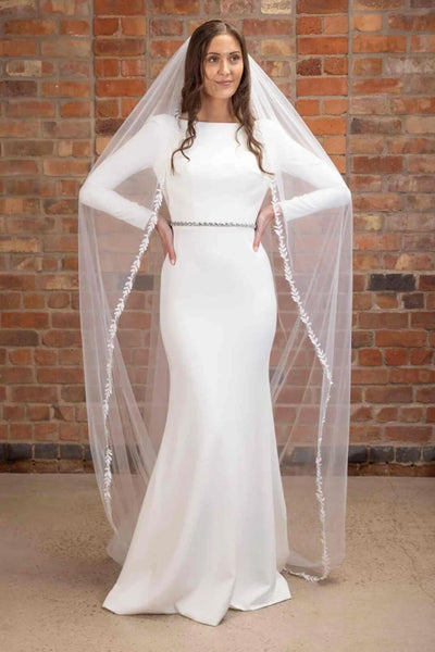 Schleier mit Blattstickerei | The Perfect Bridal Company