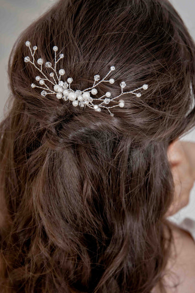 Silberfarbener Braut Haarkamm mit Perlen