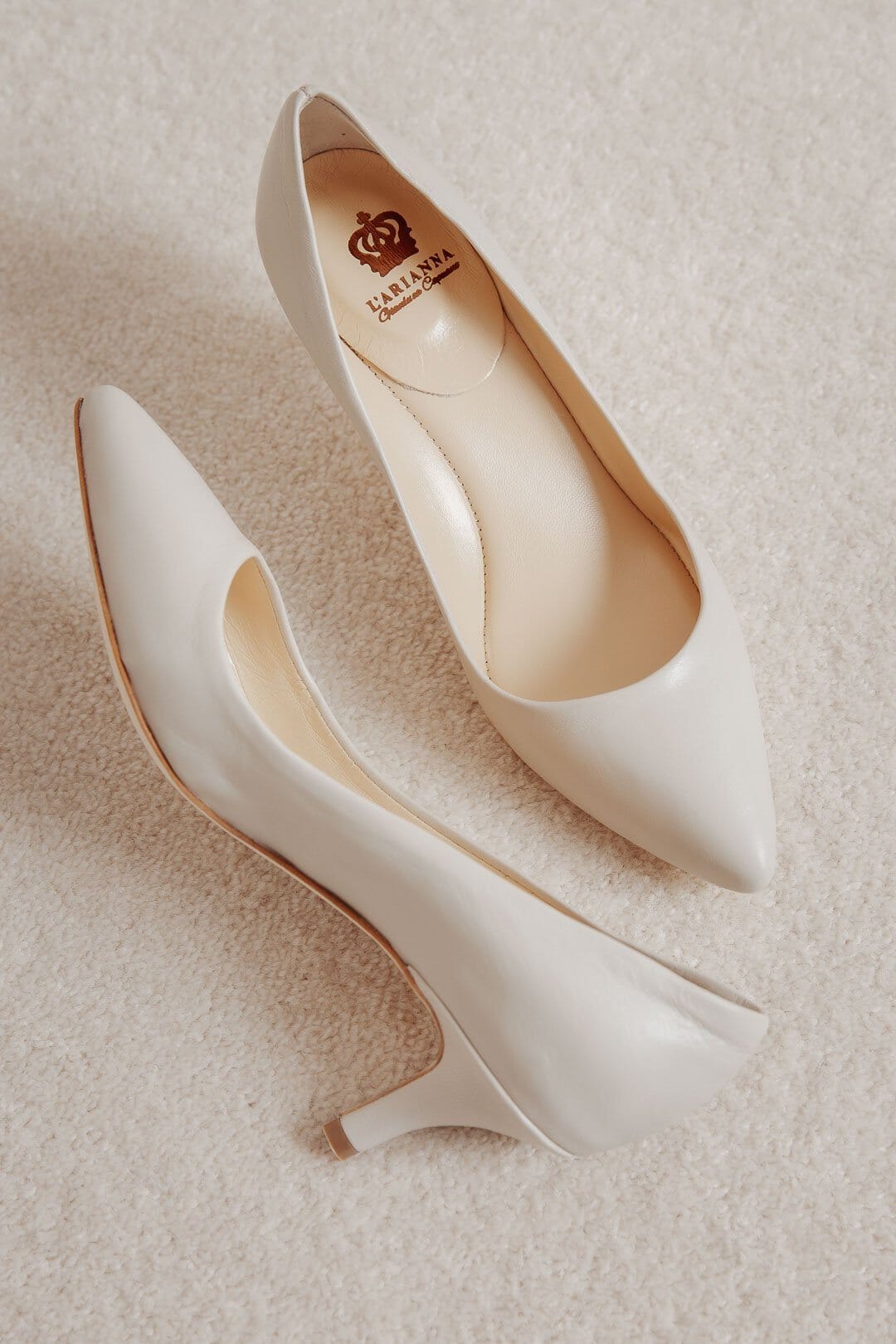 Spitze Braut Pumps in Beige – Piuma Latte