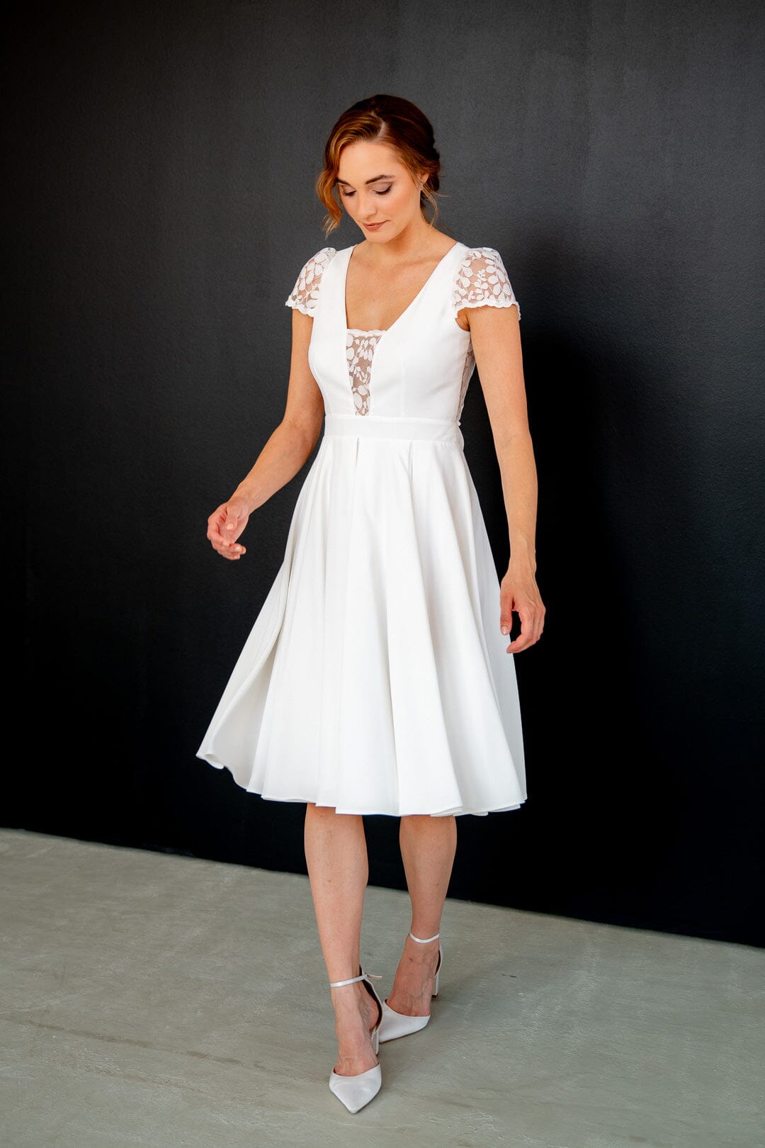 Standesamt-Brautkleid mit Rückendetail – Nelie noni One