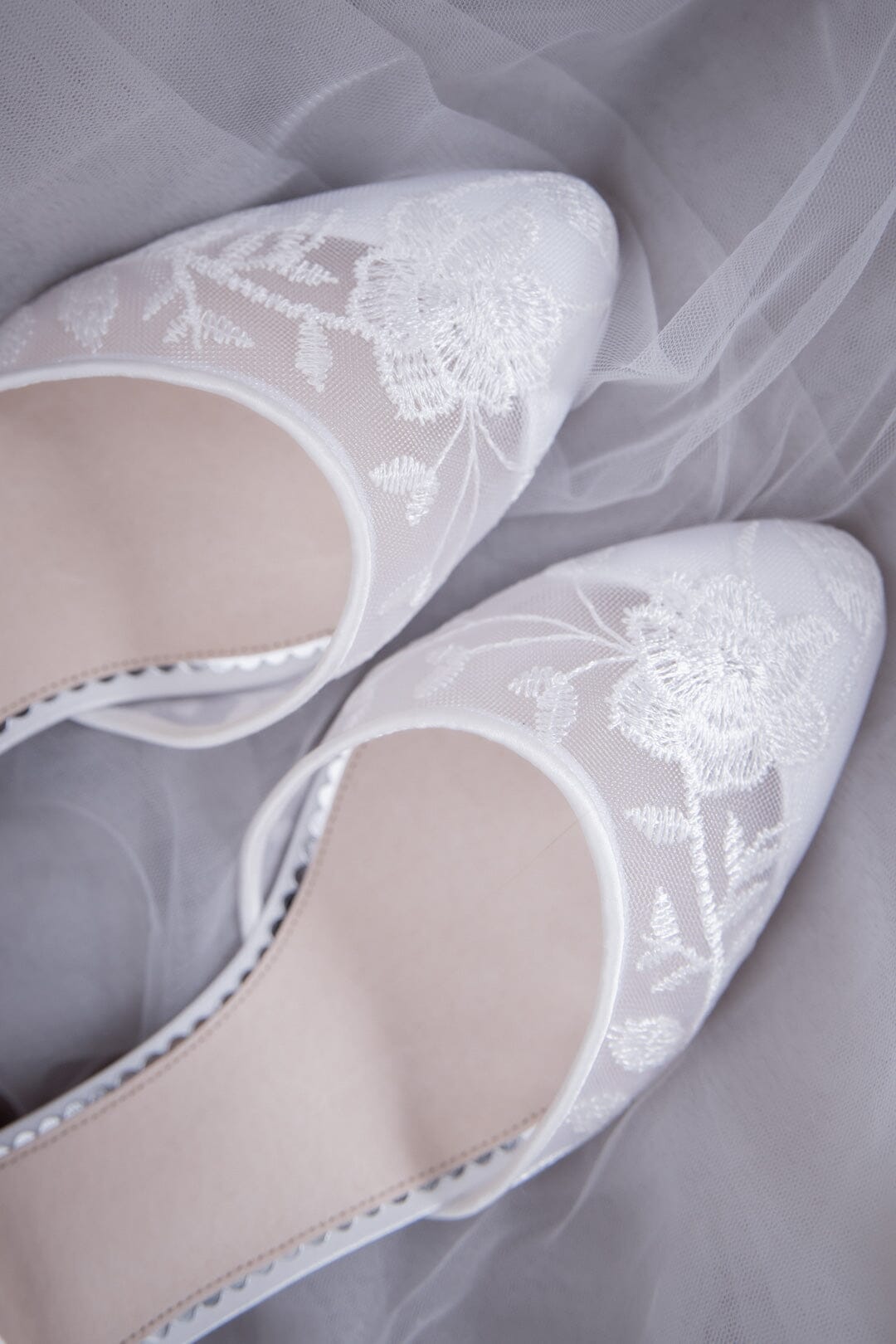 Verzierte Brautschuhe  – London Ivory Lace | The Perfect Bridal Company