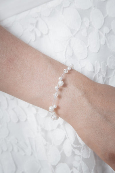 Zweireihiges Armband mit Perlenverzierung