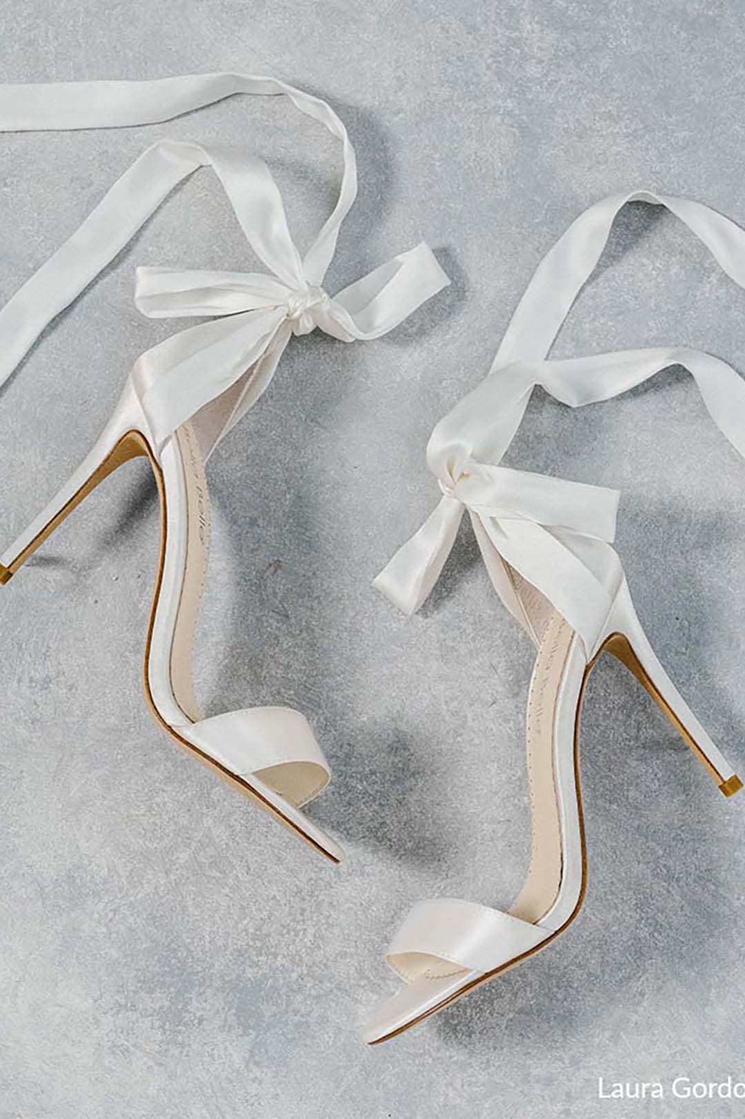 Riemchen-Stiletto in Ivory mit langen Seidenbändern - Anna