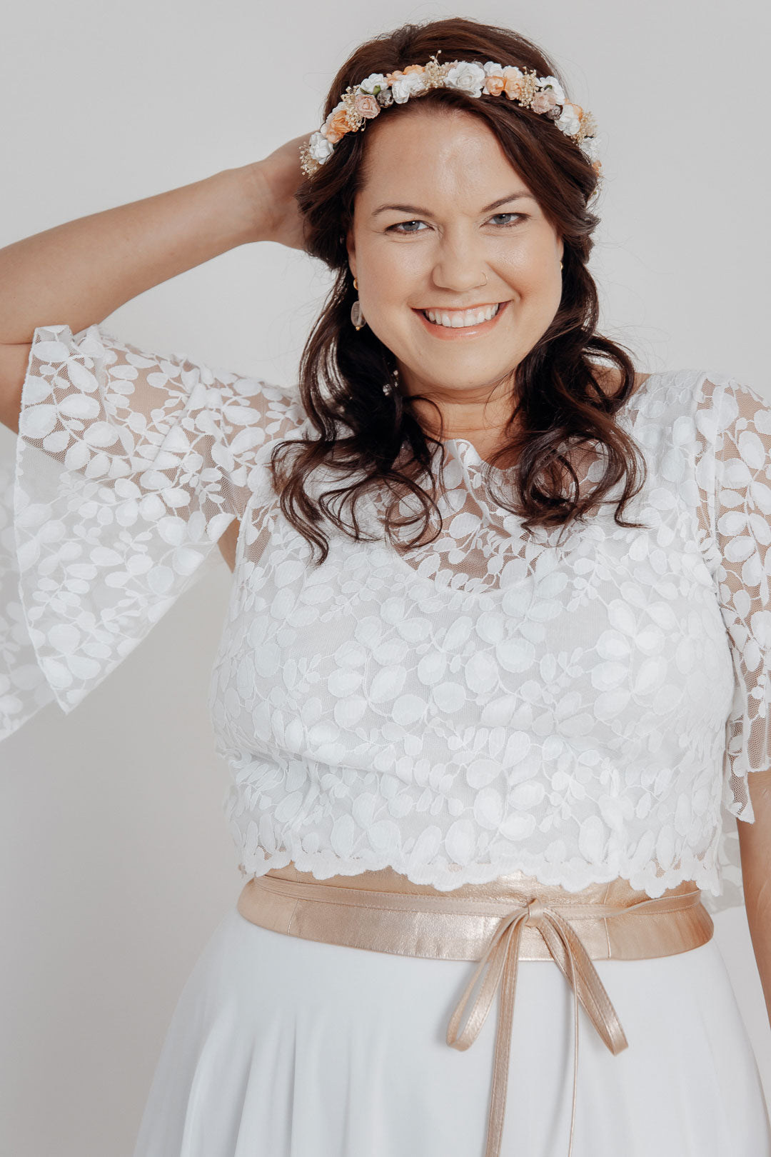 Blumenkranz im Vintage Stil mit Schleierkraut und Blüten in Rosé und Ivory