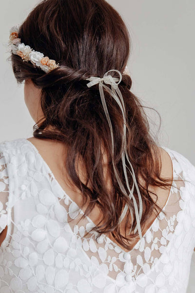 Blumenkranz im Vintage Stil mit Schleierkraut und Blüten in Rosé und Ivory