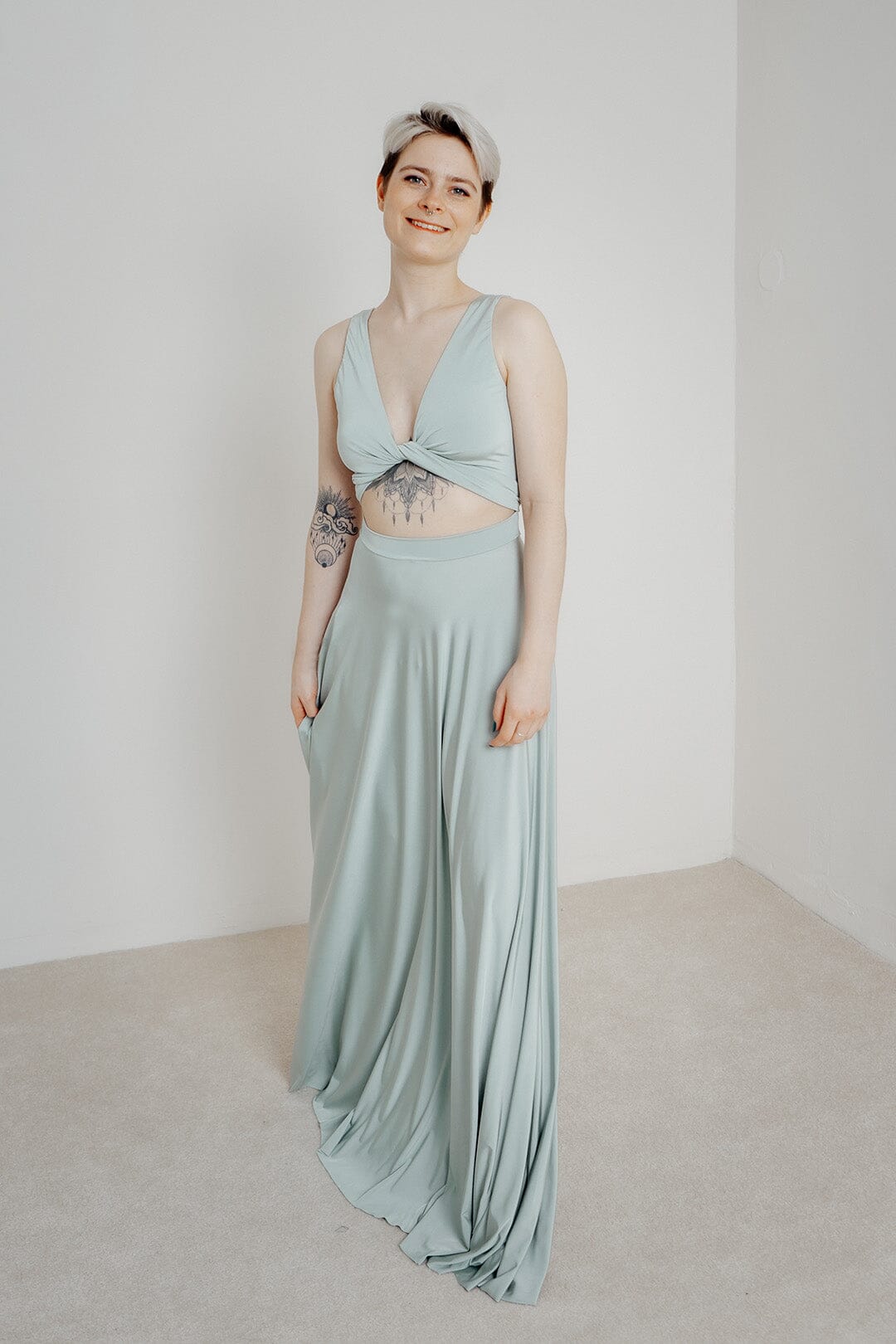 Grünes Brautjungfernkleid – Reverse Gown Sage