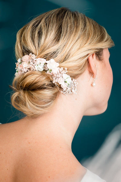 Headpiece im Boho Stil mit Blüten in Rosa und Weiß