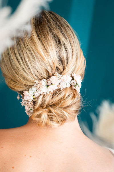 Headpiece im Boho Stil mit Blüten in Rosa und Weiß