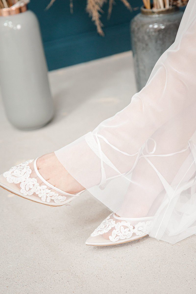 Braut-Kitten Heels mit Alençon-Spitze - Amelia Ivory