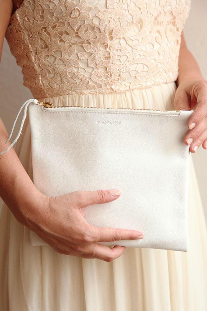 Nachhaltige Leder Clutch in Pearl Ivory für die Hochzeit